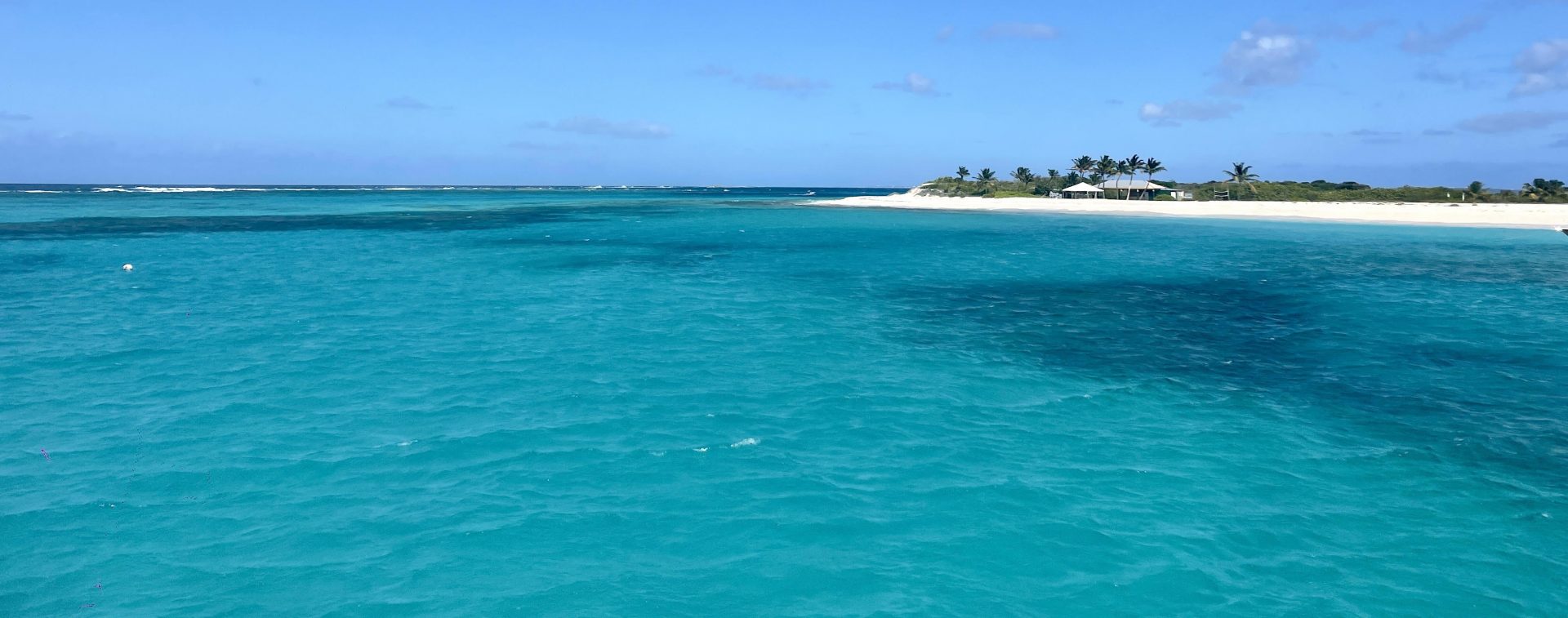 "Exquisite Beachfront Villa in Sint Maarten - Paradise Found in Every Detail"