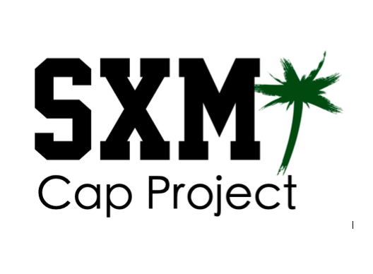 a cap with the Logo-SXM