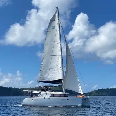 Amari sailing catamaran for Caribbean catamaran charters