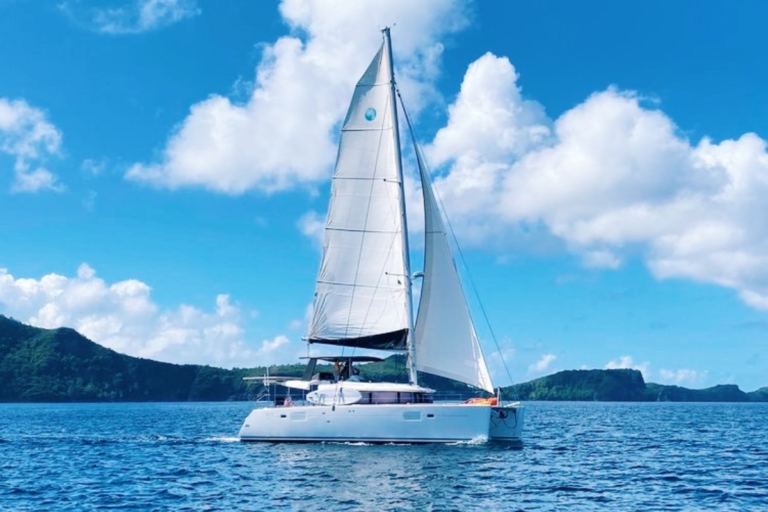 Sailing catamaran Amari sailing the waters near St Martin island